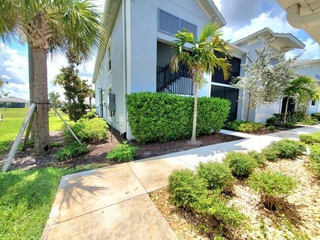 Building Photo - 14194 Heritage Landing Blvd