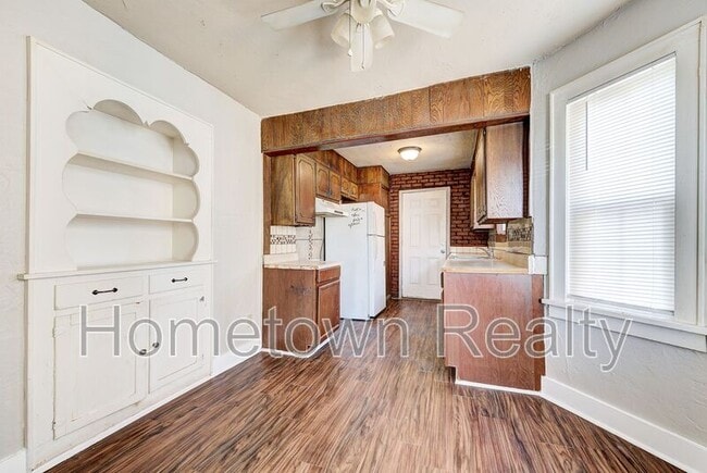 Building Photo - 1524 SW Binkley St