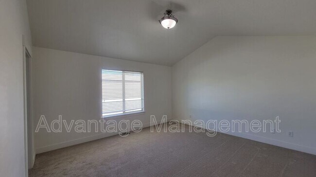 Building Photo - 1652 W Brooke St