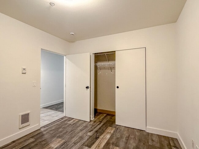 Building Photo - Great Location! 1bd/1bth Belltown Condo, $1,900/mo.