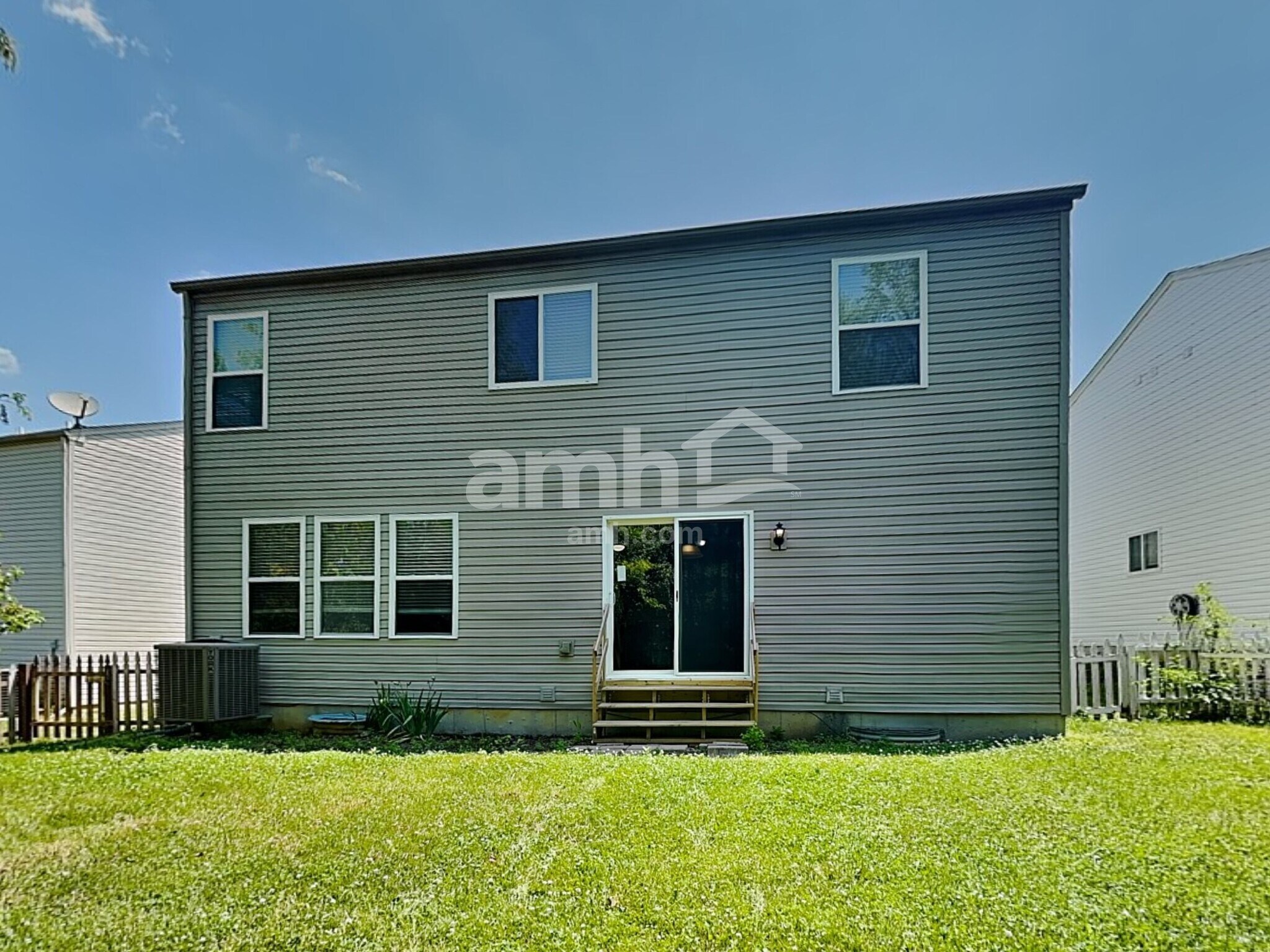 Building Photo - 5557 Windsor Ct