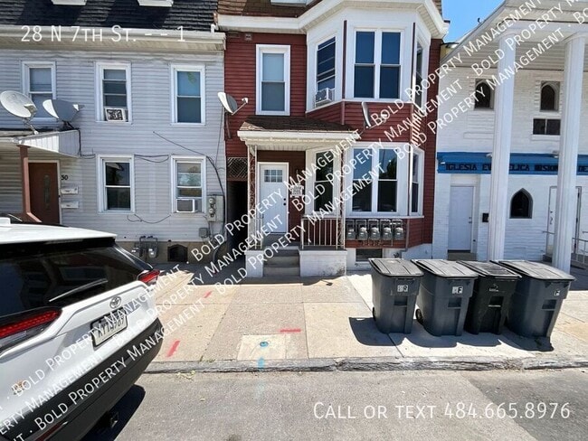 Building Photo - 28 N 7th St