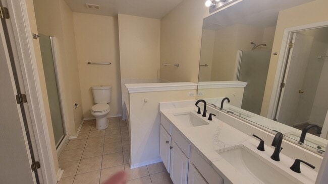 Building Photo - 790 Wedgewood Cir