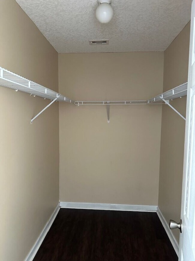 Building Photo - 4 Bedroom in Whispering Pines