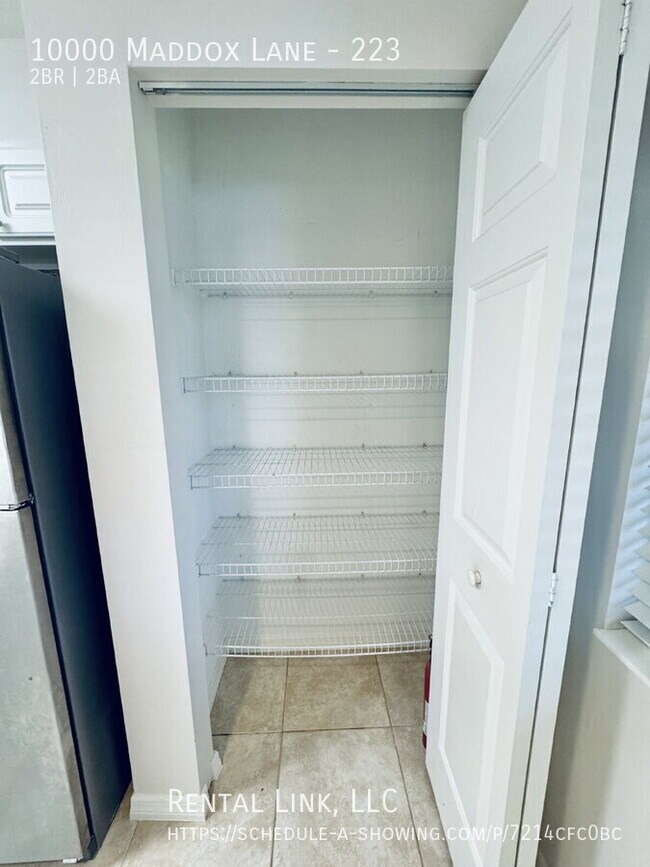 Building Photo - 10000 Maddox Ln