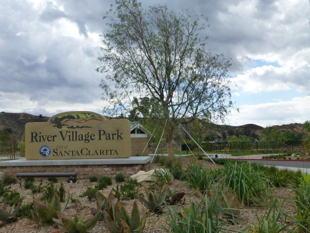 Building Photo - River Village 4 Bedroom Home in Santa Clarita.