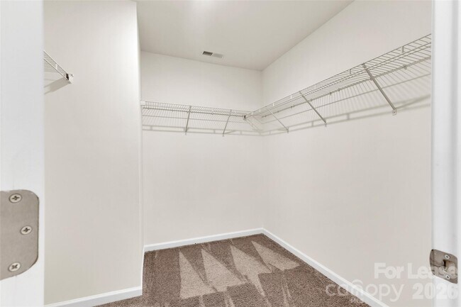 Building Photo - 260 Abington St