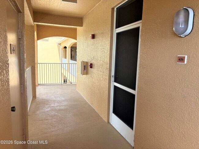 Building Photo - 6848 Toland Dr