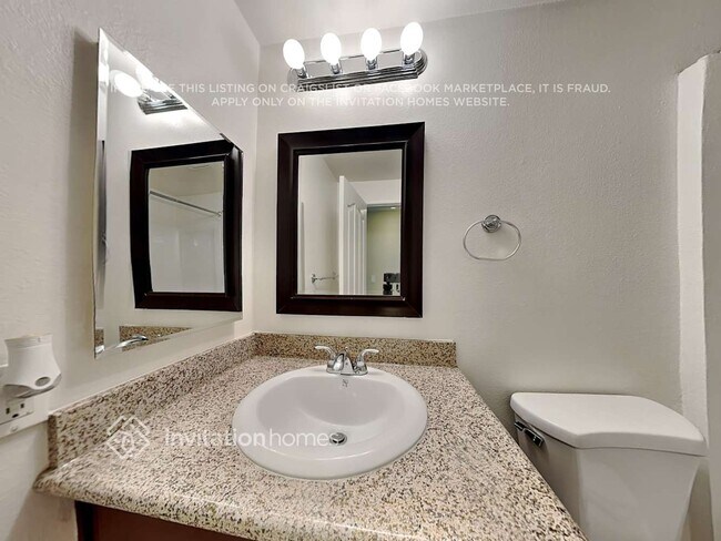 Building Photo - 27858 Crosspath Ave