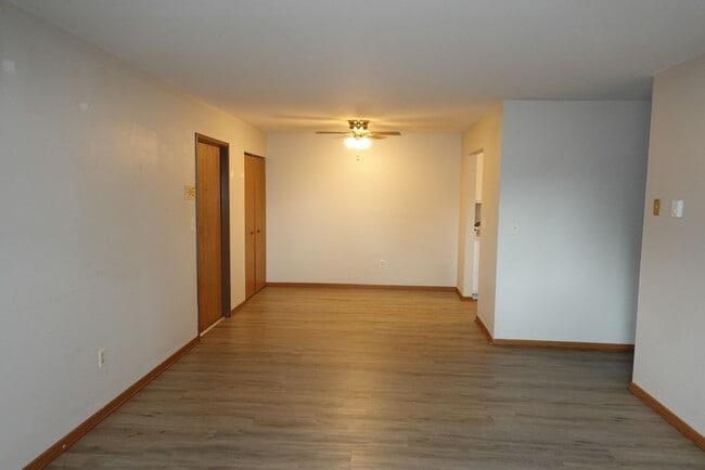 Building Photo - Modern Apartments Available Now!