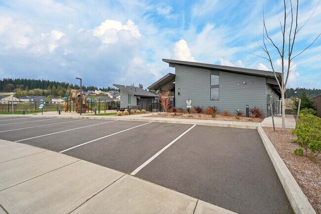 Building Photo - Beautiful 4-Bedroom Camas Home on Quiet Cul-de-Sac | Built in 2020 | Private Backyard