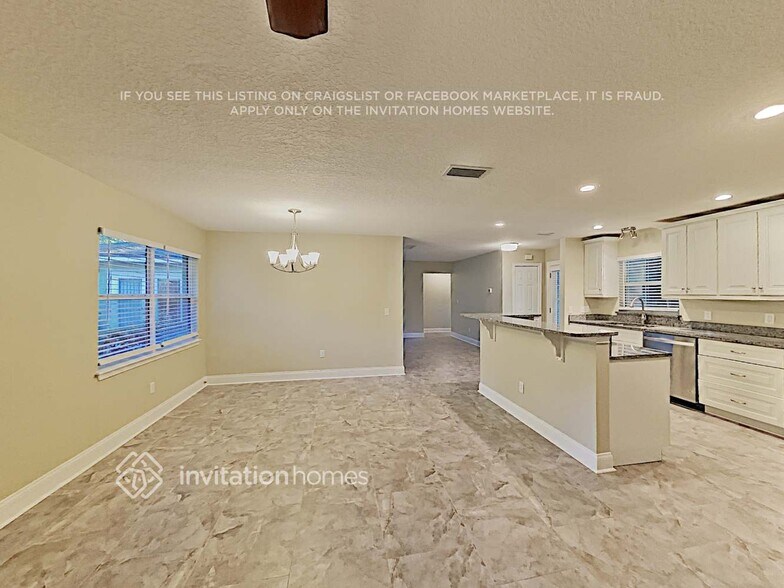 Building Photo - 777 Forest Glen Ct