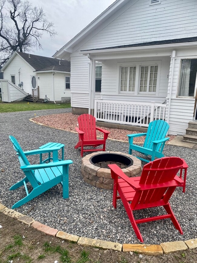 Building Photo - 322 N New Madrid St