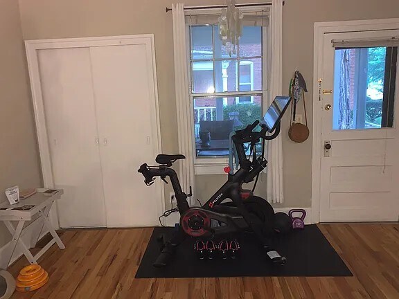 Building Photo - 519 Lawrence St