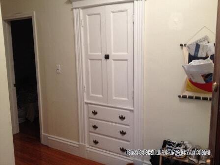 Building Photo - 22 Euston St