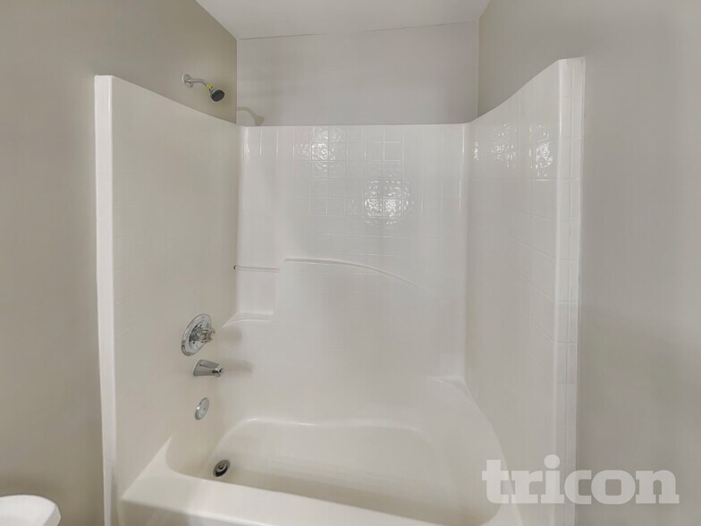 Building Photo - 960 Maple Leaf Dr