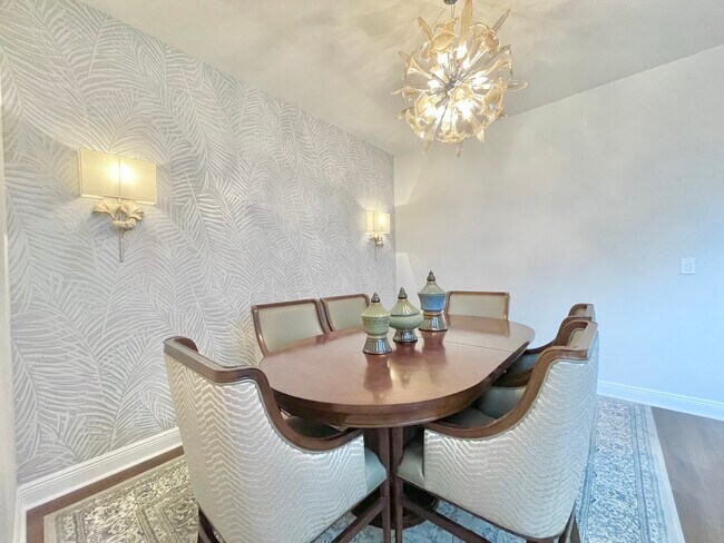 Building Photo - 12667 Biscayne Ct