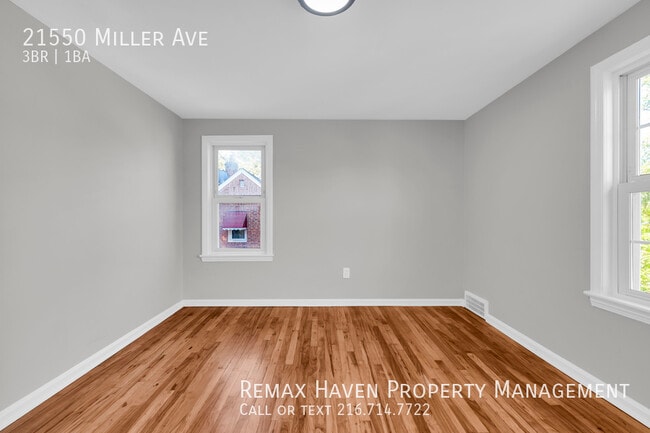 Building Photo - 21550 Miller Ave