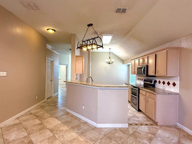 Building Photo - 1516 Northaven Dr