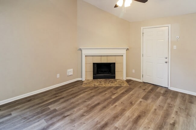 Building Photo - 2910 Fawn Ct