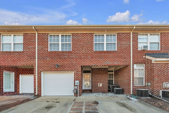 Building Photo - 2019 Soundings Cres Ct