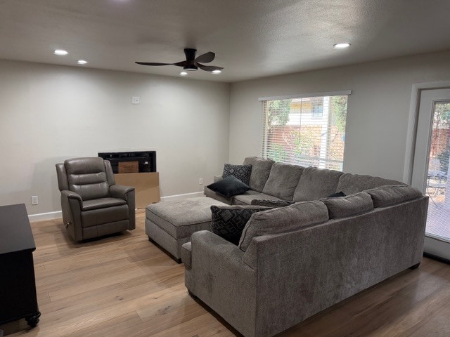 Building Photo - 545 S Valley View Dr