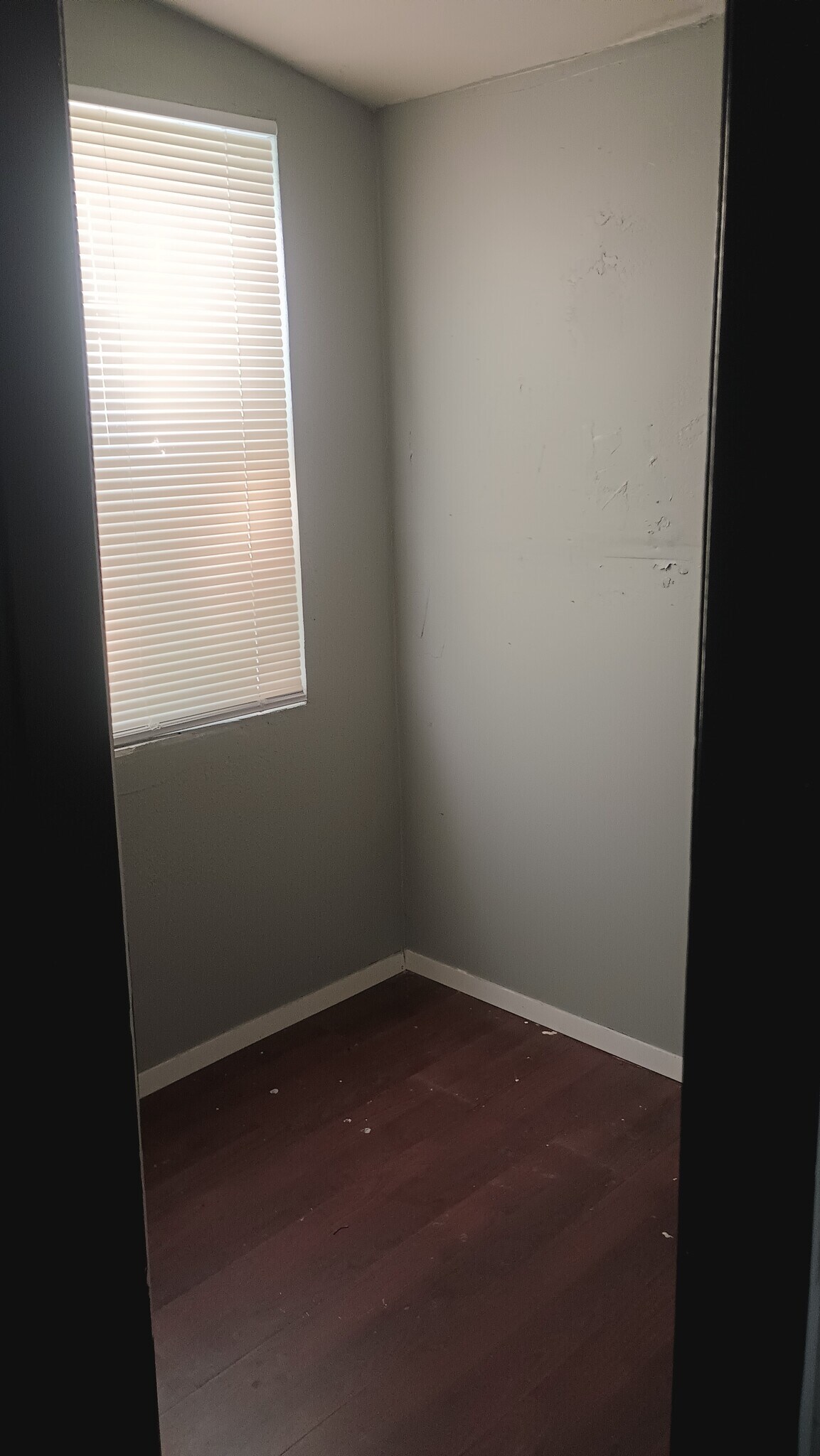 Master bedroom walk-in closet. - 216 Southside Dr