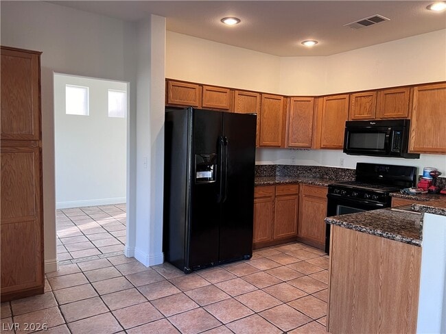 Building Photo - 3031 Scenic Valley Way