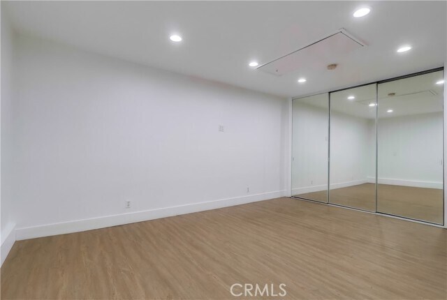 Building Photo - 5528 Voletta Pl