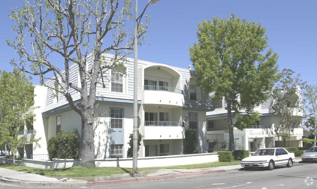 Building Photo - Park Estates