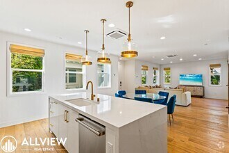 Building Photo - *Limited Move In Special! $1,000 Off First...