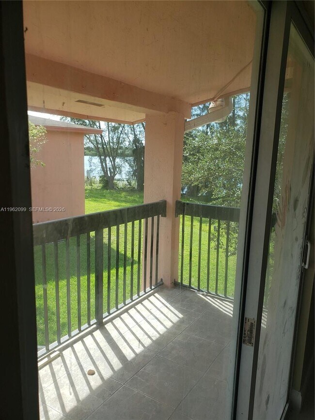 Building Photo - 1930 NW 119th St