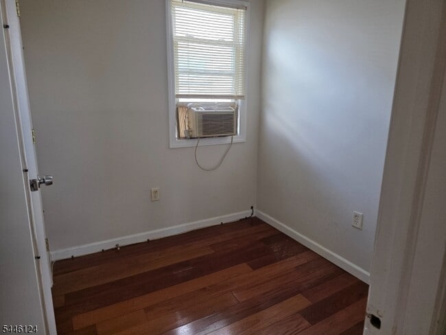Building Photo - 426 Tompkins St