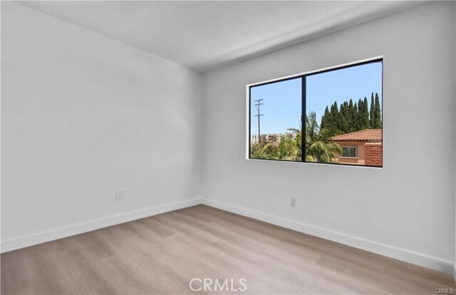 Building Photo - 226 N Chandler Ave