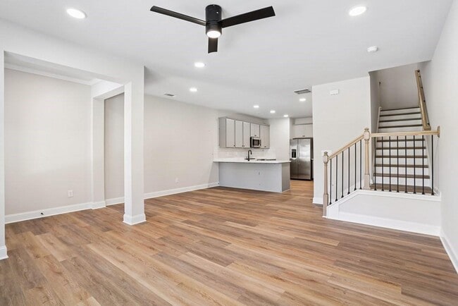 Building Photo - 4096 Island View Dr