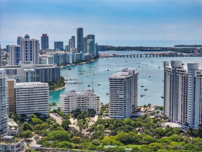 Building Photo - 11 Island Ave