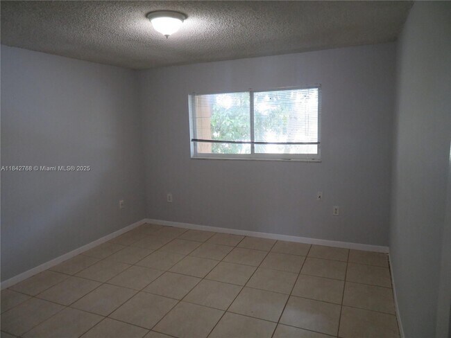 Building Photo - 13878 SW 67th Terrace