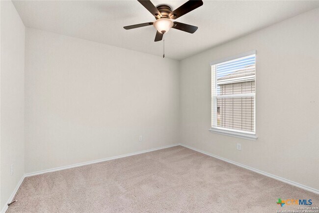 Building Photo - 162 Hazy Glade Dr