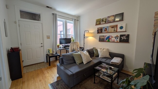 Building Photo - 2322 W Rice St