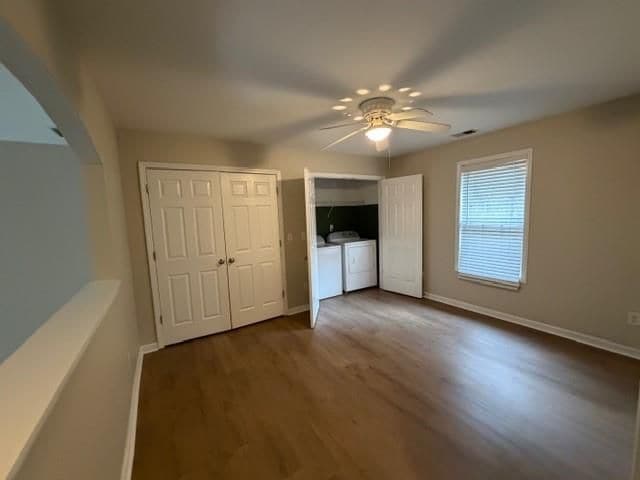 Building Photo - 102 Lexington Parke Dr