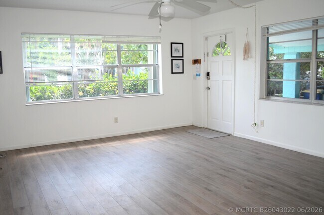Building Photo - 1115 Hernando St