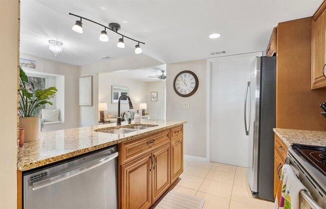 Building Photo - 5836 Rambler Rose Way