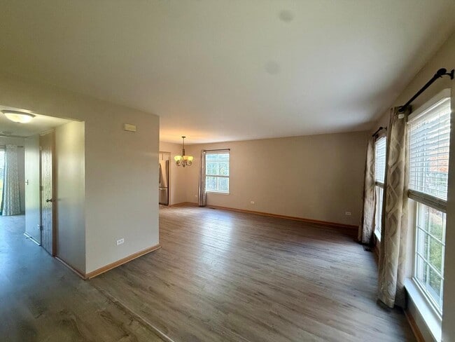 Building Photo - 2477 Smithfield Ct