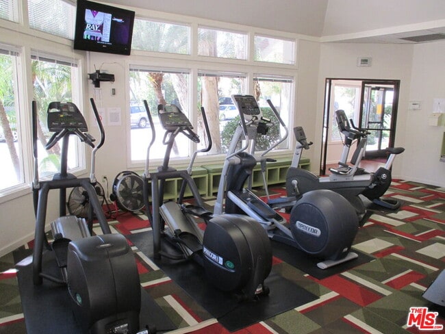 Building Photo - 10134 Baywood Ct