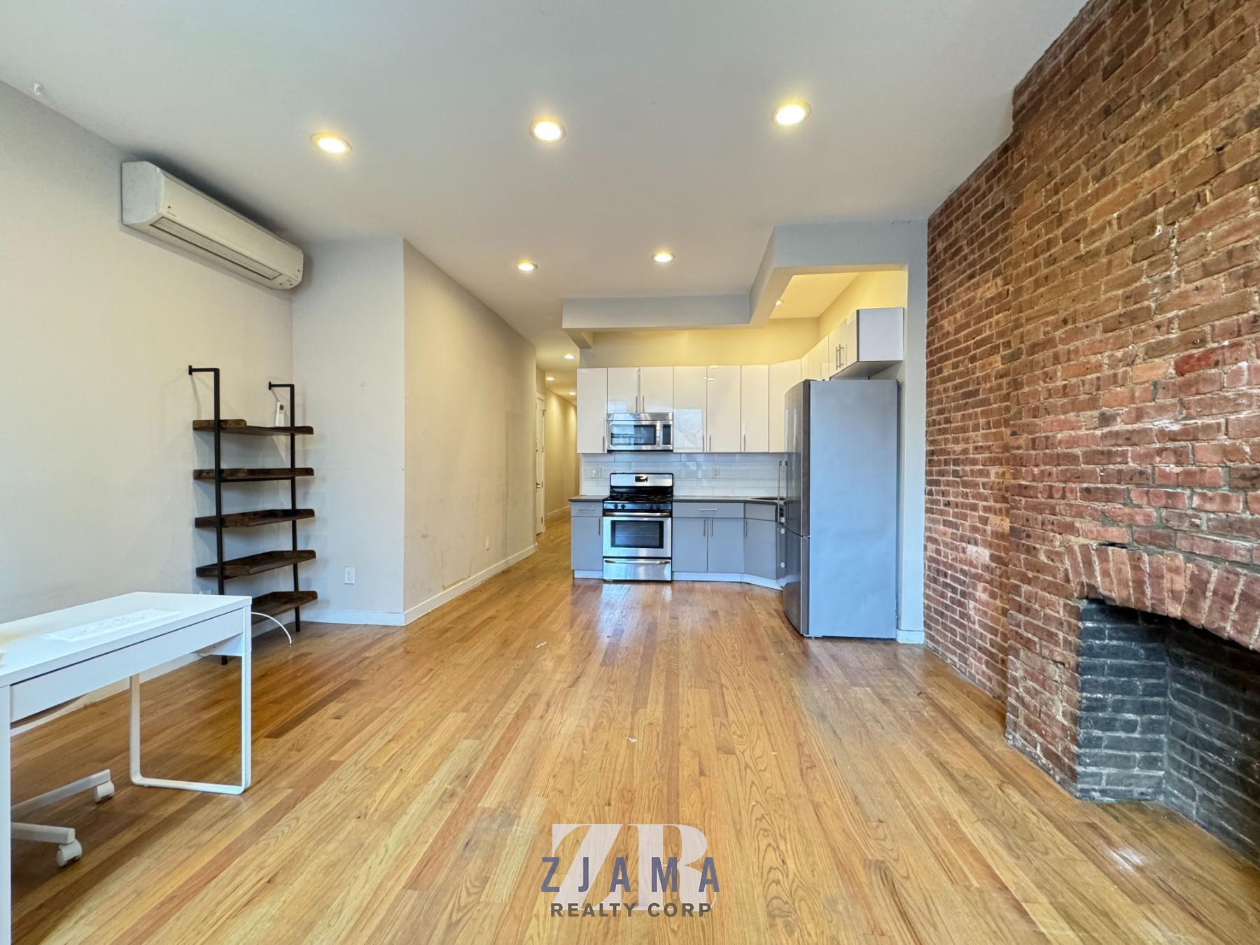 Building Photo - 354 Myrtle Ave