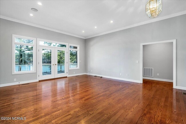 Building Photo - 11 Whisper Lake Dr