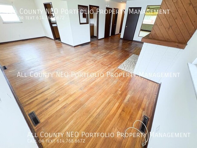 Building Photo - 400 S Highland Ave
