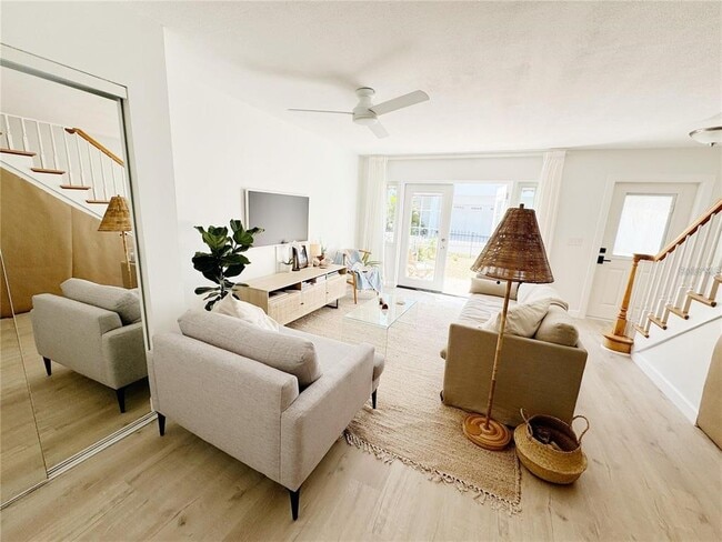 Building Photo - 212 Bunkerhill Ln