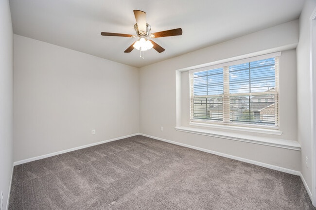 Building Photo - 6526 Macroom Meadows Ln