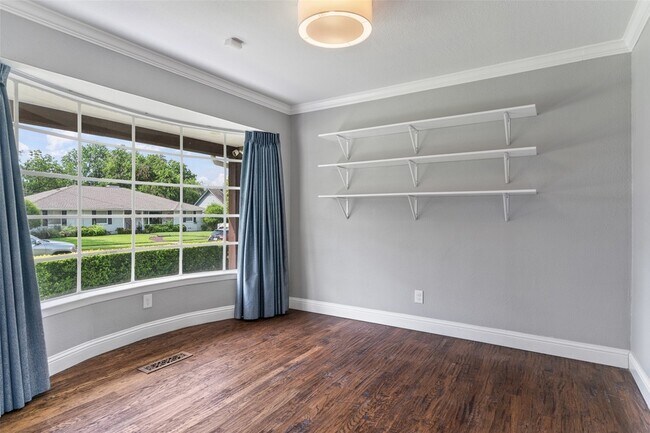 Building Photo - 13455 Mill Grove Ln